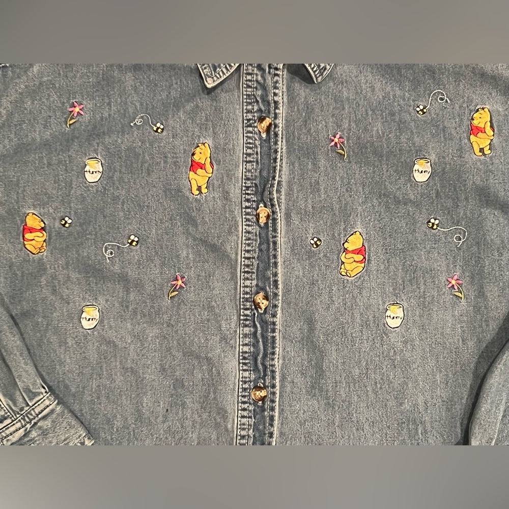 VINTAGE 90’s/Y2K Disney Embroidered Winnie the Pooh denim button down Women’s L - Picture 4 of 5